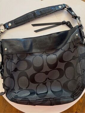 Vintage Zoe Coach Black and Gray Signature Canvas Shoulder Bag No J0866-12657